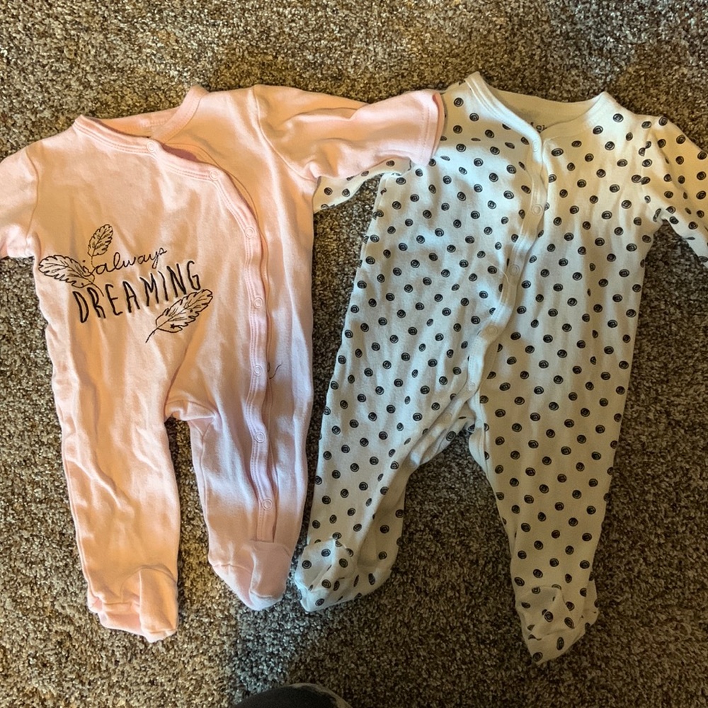 Chick pea button sleepers
